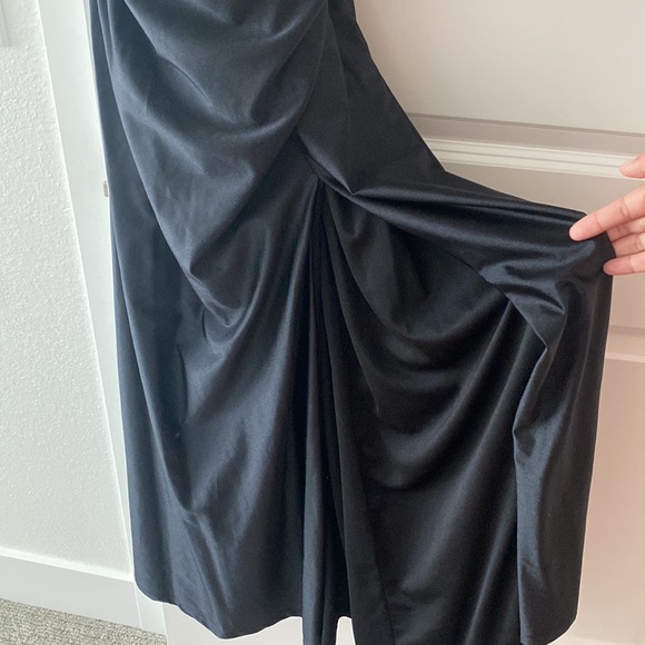 Xscape Ruched Trumpet Gown - Picture 3 of 4